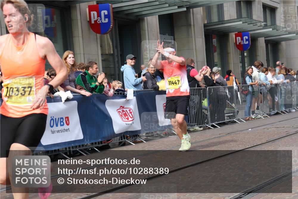 13.09.2026 - 21. swb-Marathon Bremen Strokosch-Dieckow http://msf.ph/oto/10288389 13.09.2026 10:43:54 Ziel 10342, 10956, 11108, 11148, 11644, 11758, 13538, 10337, 10742, 11019, 11208, 11312, 11447, 11614, 11930, 11948, 12250, 12253, 12436, 12559, 13509 meine-sportfotos.de