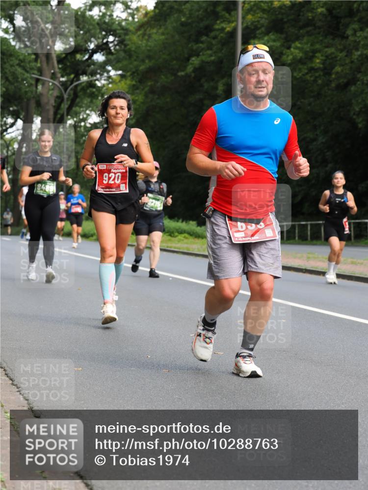 13.09.2026 - 21. swb-Marathon Bremen TobiasT http://msf.ph/oto/10288763 13.09.2026 12:26:04 Laufen 8489, 920 meine-sportfotos.de
