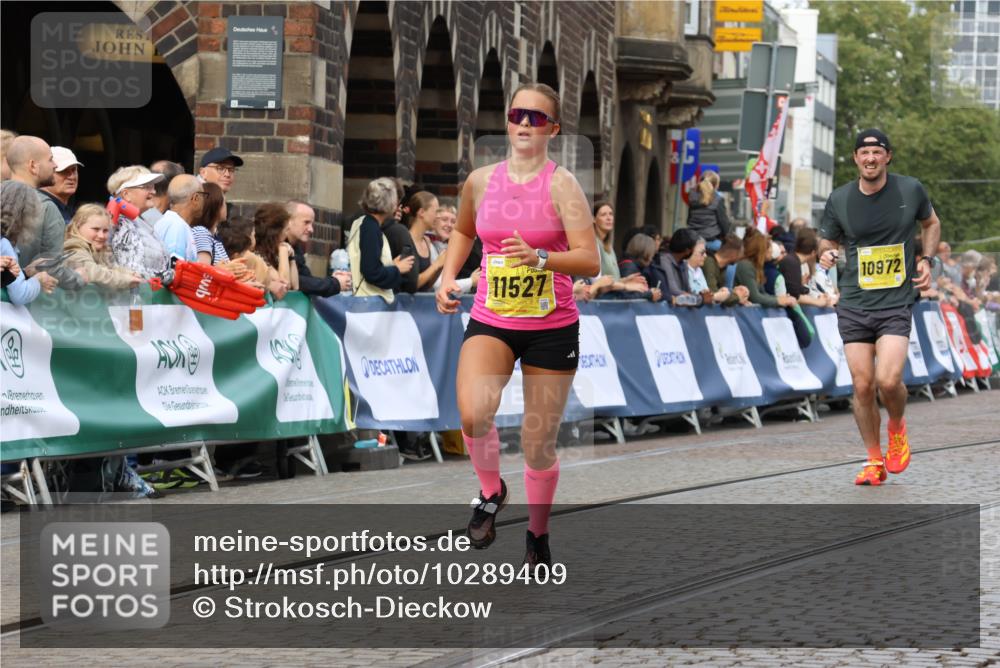 13.09.2026 - 21. swb-Marathon Bremen Strokosch-Dieckow http://msf.ph/oto/10289409 13.09.2026 10:41:54 Ziel 10341, 11426, 11527, 11628, 11944, 12246, 12442, 12455, 13520, 13586, 13600, 12426, 12468, 13585, 13621 meine-sportfotos.de