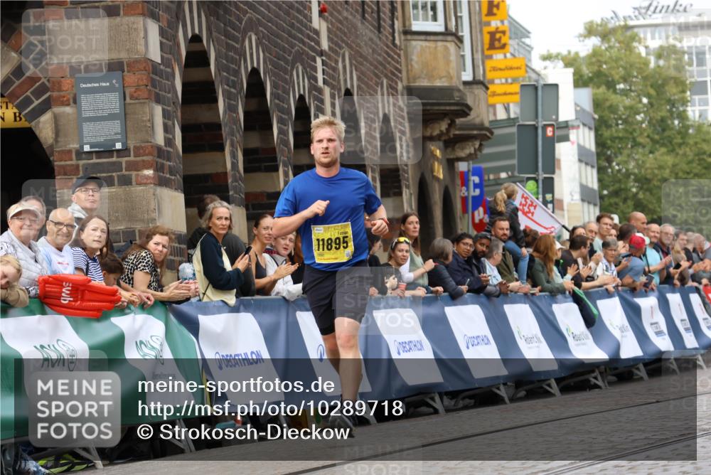 13.09.2026 - 21. swb-Marathon Bremen Strokosch-Dieckow http://msf.ph/oto/10289718 13.09.2026 10:42:24 Ziel 12426, 12468, 13585, 13621, 10312, 10358, 10632, 10775, 11375, 11779, 12281 meine-sportfotos.de