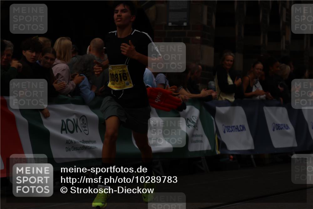 13.09.2026 - 21. swb-Marathon Bremen Strokosch-Dieckow http://msf.ph/oto/10289783 13.09.2026 10:42:55 Ziel 10312, 10358, 10632, 10775, 10816, 11375, 11779, 12281, 12395, 10336, 11042, 11143, 11265, 11442, 11632, 12053, 13523 meine-sportfotos.de