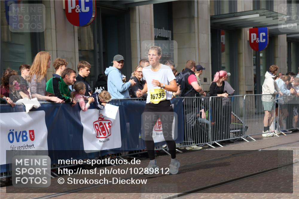 13.09.2026 - 21. swb-Marathon Bremen Strokosch-Dieckow http://msf.ph/oto/10289812 13.09.2026 10:44:54 Ziel 10096, 10143, 10214, 10398, 10866, 11020, 11396, 11695, 11835, 12054, 12475, 13591, 10266, 10628, 10735, 10861, 11615, 11692, 11704, 12302, 12425, 12473 meine-sportfotos.de