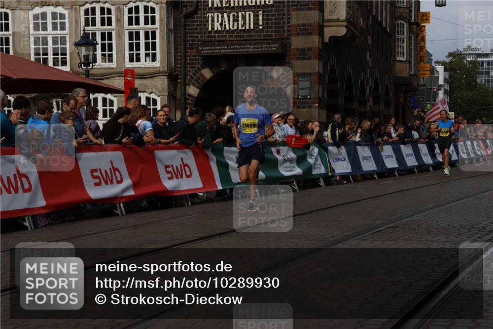 13.09.2026 - 21. swb-Marathon Bremen Strokosch-Dieckow http://msf.ph/oto/10289930 13.09.2026 10:44:38 Ziel 10956, 11108, 11148, 11438, 11644, 11758, 10266, 10628, 11692, 11704, 12302, 12425 meine-sportfotos.de