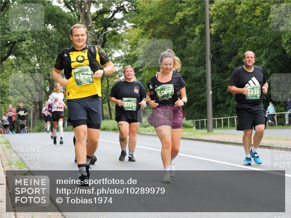 13.09.2026 - 21. swb-Marathon Bremen TobiasT http://msf.ph/oto/10289979 13.09.2026 12:29:48 Laufen 2724, 5552, 5839 meine-sportfotos.de