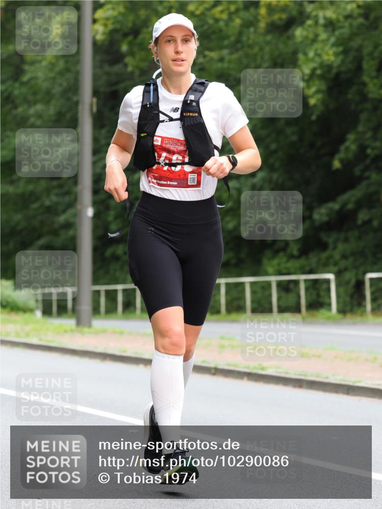 13.09.2026 - 21. swb-Marathon Bremen TobiasT http://msf.ph/oto/10290086 13.09.2026 12:30:06 Laufen 7 meine-sportfotos.de