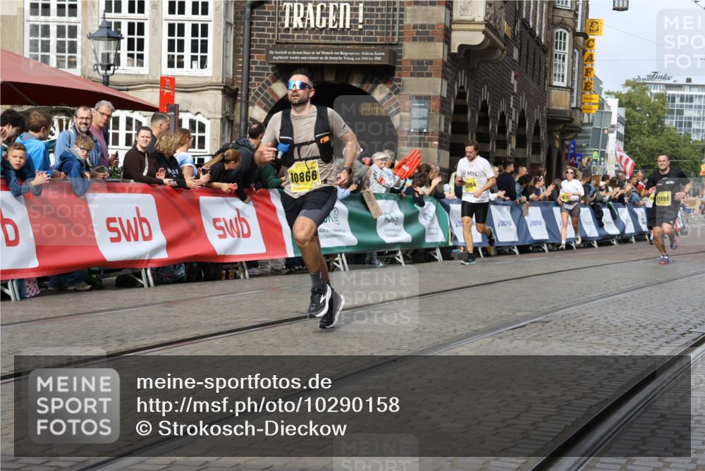 13.09.2026 - 21. swb-Marathon Bremen Strokosch-Dieckow http://msf.ph/oto/10290158 13.09.2026 10:45:25 Ziel 10096, 10143, 10214, 10735, 10866, 11020, 11396, 13591, 10318, 10352, 10536, 10541, 10583, 11063, 11088, 11209, 11232, 11749, 12290, 12355, 13532, 13628 meine-sportfotos.de