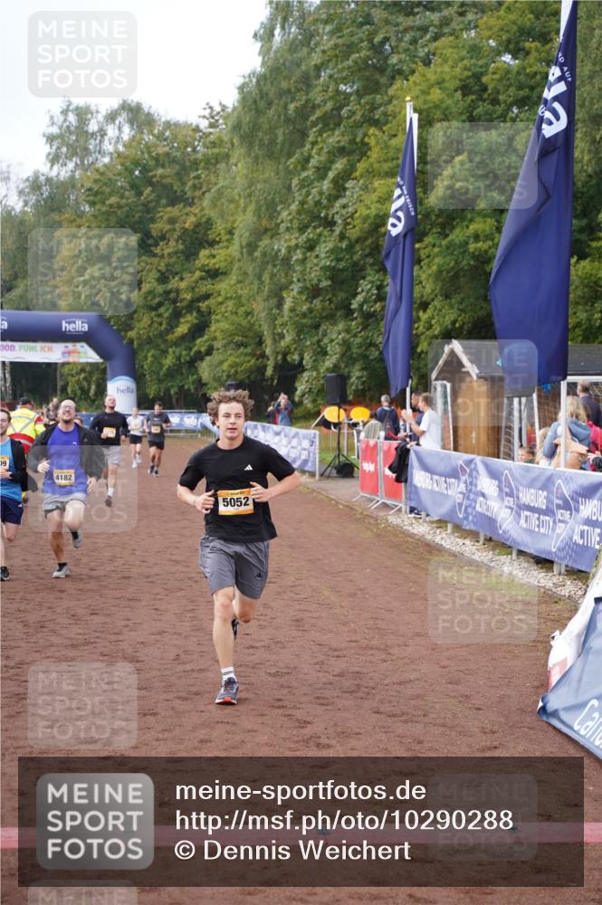 13.09.2026 - Airport Race Dennis Weichert http://msf.ph/oto/10290288 13.09.2026 10:31:36 Ziel 4182, 5052, 5093, 5097, 5109, 5275, 5383 meine-sportfotos.de