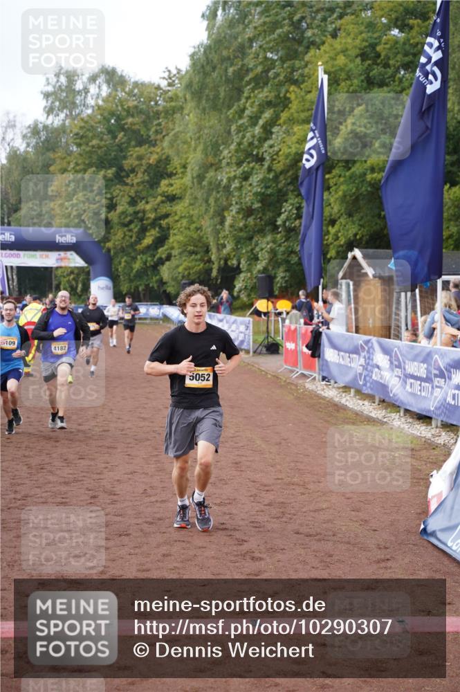 13.09.2026 - Airport Race Dennis Weichert http://msf.ph/oto/10290307 13.09.2026 10:31:36 Ziel 4182, 5052, 5093, 5097, 5109, 5275, 5383 meine-sportfotos.de