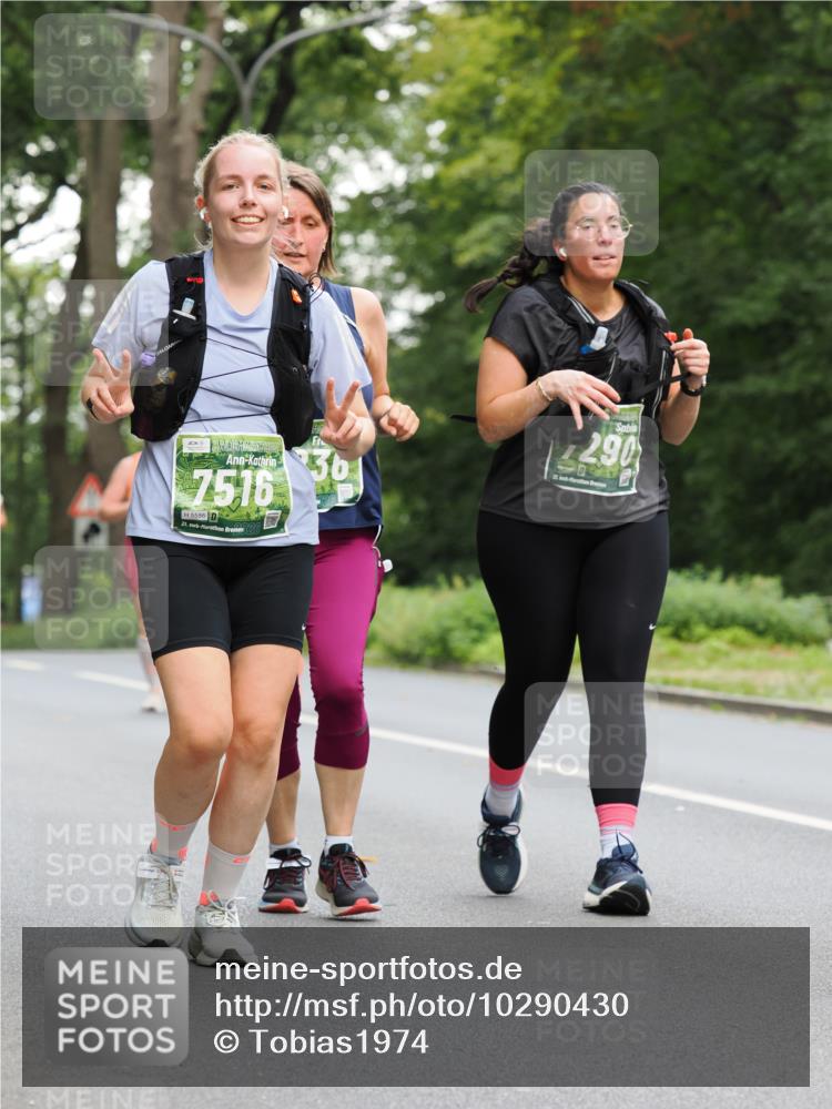 13.09.2026 - 21. swb-Marathon Bremen TobiasT http://msf.ph/oto/10290430 13.09.2026 12:31:08 Laufen 751630, 5586, 21, 290 meine-sportfotos.de