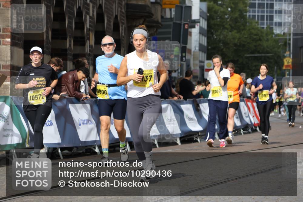 13.09.2026 - 21. swb-Marathon Bremen Strokosch-Dieckow http://msf.ph/oto/10290436 13.09.2026 11:15:50 Ziel 10606, 11504, 10474, 10665, 11217, 11549, 11613, 11940, 12046, 12306 meine-sportfotos.de