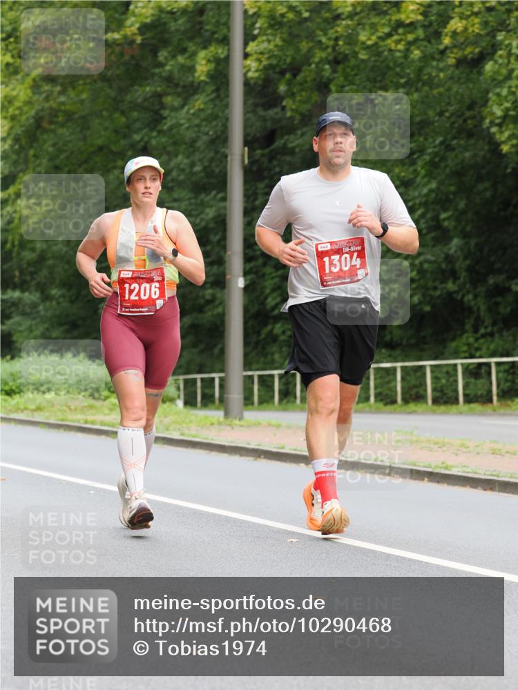 13.09.2026 - 21. swb-Marathon Bremen TobiasT http://msf.ph/oto/10290468 13.09.2026 12:31:14 Laufen 1206, 1304, 21 meine-sportfotos.de