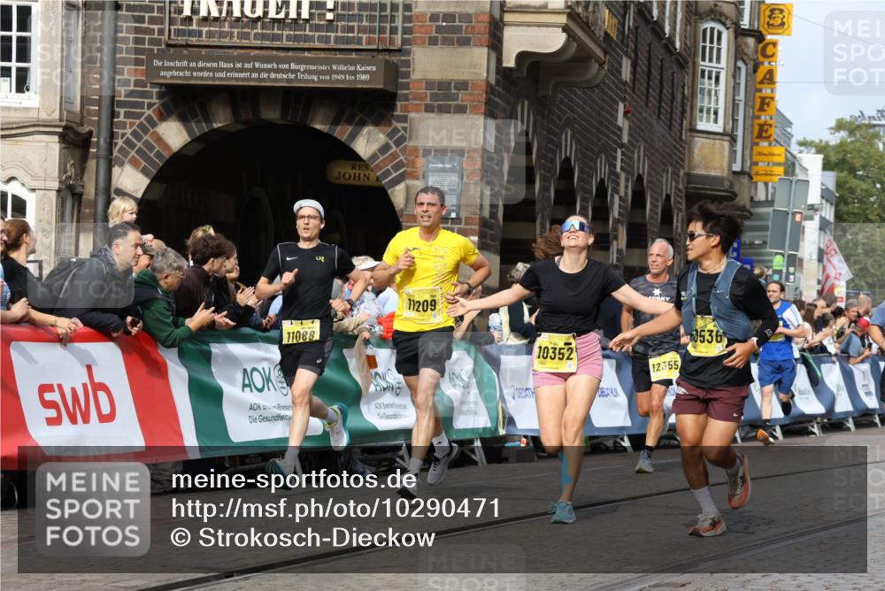 13.09.2026 - 21. swb-Marathon Bremen Strokosch-Dieckow http://msf.ph/oto/10290471 13.09.2026 10:45:39 Ziel 10143, 10318, 10398, 10866, 11020, 11232, 11396, 11478, 11695, 11835, 12054, 12475, 12534, 10436, 10464, 10987, 11015, 11063, 11279, 11559, 11762, 11845, 12033, 12069, 12087, 13595 meine-sportfotos.de