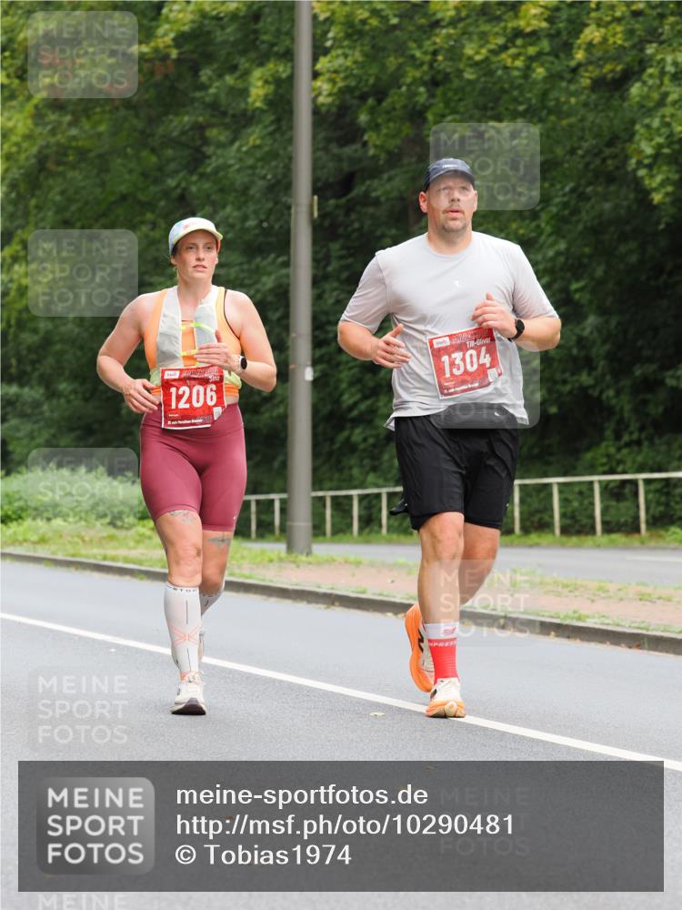 13.09.2026 - 21. swb-Marathon Bremen TobiasT http://msf.ph/oto/10290481 13.09.2026 12:31:14 Laufen 1206, 1304, 21 meine-sportfotos.de