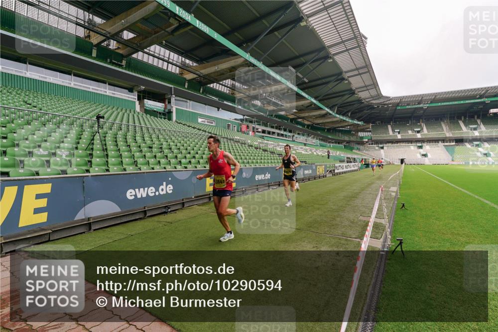 13.09.2026 - 21. swb-Marathon Bremen Michael Burmester http://msf.ph/oto/10290594 13.09.2026 10:18:46 Laufen im Stadion 10366, 10475, 11481, 11652, 12457, 12458, 13504, 13522, 13530, 13533, 13534, 13536, 13541, 13543, 13550, 13554, 13561, 13564, 13569, 13571, 13572, 13573, 13581, 13582, 13599, 13602, 13603, 13604, 13618, 13622, 13630, 13632, 13638, 13639, 13643, 13525, 13627 meine-sportfotos.de