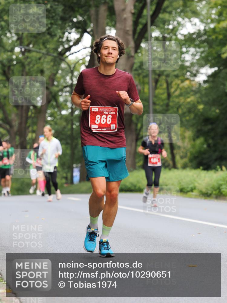 13.09.2026 - 21. swb-Marathon Bremen TobiasT http://msf.ph/oto/10290651 13.09.2026 12:31:58 Laufen 866, 0776, 21, 26 meine-sportfotos.de