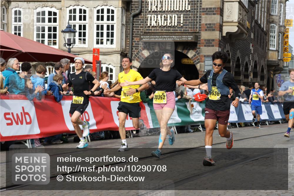13.09.2026 - 21. swb-Marathon Bremen Strokosch-Dieckow http://msf.ph/oto/10290708 13.09.2026 10:45:41 Ziel 10143, 10318, 10352, 10398, 10536, 10866, 11020, 11088, 11209, 11232, 11396, 11478, 11695, 11749, 11835, 12054, 12475, 12534, 10436, 10464, 10987, 11015, 11279, 11762, 12033, 12069, 12556, 12557, 13595 meine-sportfotos.de