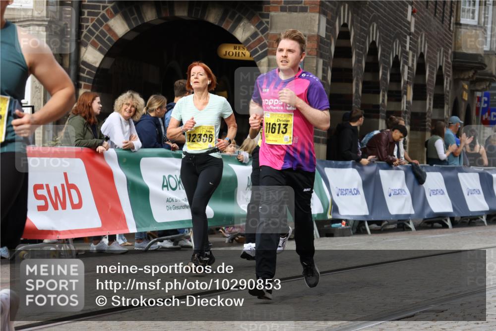 13.09.2026 - 21. swb-Marathon Bremen Strokosch-Dieckow http://msf.ph/oto/10290853 13.09.2026 11:16:09 Ziel 10474, 10572, 10900, 11217, 11307, 11549, 11778, 11897, 11940, 12046, 12137, 10242, 11026, 11081, 11139, 11181, 11200, 11264, 11385, 11448, 11573, 12057, 12151, 12539, 13508 meine-sportfotos.de