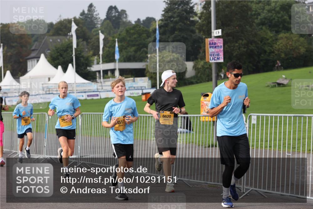 13.09.2026 - Kiel Lauf Andreas Tolksdorf http://msf.ph/oto/10291151 13.09.2026 09:25:09 Kiellinie 6687, 26, 3517, 38, 6620 meine-sportfotos.de