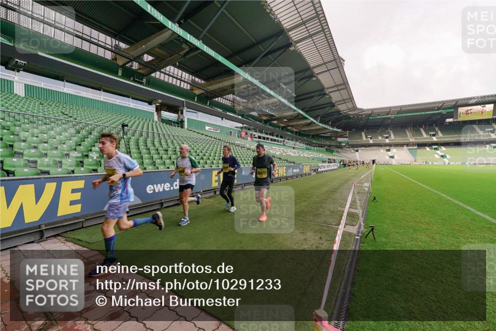 13.09.2026 - 21. swb-Marathon Bremen Michael Burmester http://msf.ph/oto/10291233 13.09.2026 10:24:05 Laufen im Stadion 10235, 10328, 10337, 10341, 10520, 10575, 10592, 10593, 10618, 10632, 10775, 10782, 10972, 11042, 11127, 11143, 11198, 11201, 11227, 11373, 11375, 11426, 11442, 11527, 11607, 11628, 11630, 11632, 11704, 11713, 11721, 11779, 11826, 11895, 11903, 12053, 12144, 12209, 12246, 12281, 12339, 12370, 12395, 12404, 12406, 12442, 12468, 12469, 12477, 12525, 13513, 13520, 13556, 13563, 13566, 13580, 13585, 13586, 13616, 13642, 10261 meine-sportfotos.de