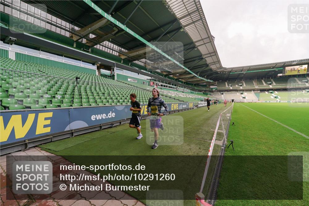 13.09.2026 - 21. swb-Marathon Bremen Michael Burmester http://msf.ph/oto/10291260 13.09.2026 10:24:16 Laufen im Stadion 10235, 10328, 10337, 10341, 10358, 10456, 10520, 10575, 10592, 10593, 10618, 10632, 10775, 10782, 10816, 10972, 11042, 11127, 11143, 11198, 11201, 11227, 11265, 11373, 11375, 11426, 11442, 11468, 11527, 11607, 11628, 11630, 11632, 11704, 11713, 11721, 11779, 11826, 11895, 11903, 11948, 12053, 12144, 12209, 12246, 12281, 12339, 12395, 12404, 12406, 12442, 12468, 12469, 12477, 12525, 13520, 13556, 13563, 13566, 13580, 13585, 13586, 13616, 13642, 10261 meine-sportfotos.de