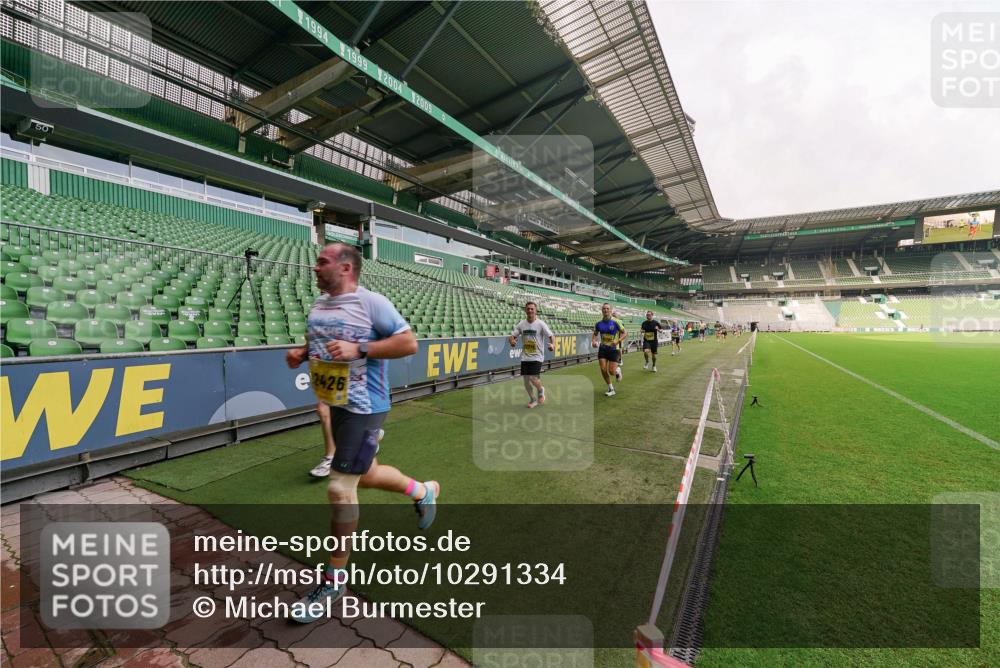 13.09.2026 - 21. swb-Marathon Bremen Michael Burmester http://msf.ph/oto/10291334 13.09.2026 10:24:40 Laufen im Stadion 10143, 10235, 10312, 10328, 10336, 10337, 10341, 10358, 10456, 10520, 10592, 10593, 10618, 10632, 10775, 10782, 10816, 10861, 10972, 10988, 11042, 11108, 11143, 11201, 11265, 11373, 11375, 11426, 11442, 11468, 11527, 11607, 11615, 11628, 11630, 11632, 11704, 11713, 11758, 11779, 11826, 11895, 11903, 11948, 12053, 12144, 12246, 12281, 12339, 12404, 12406, 12442, 12468, 12469, 12477, 12525, 13520, 13563, 13566, 13580, 13585, 13586, 10261 meine-sportfotos.de