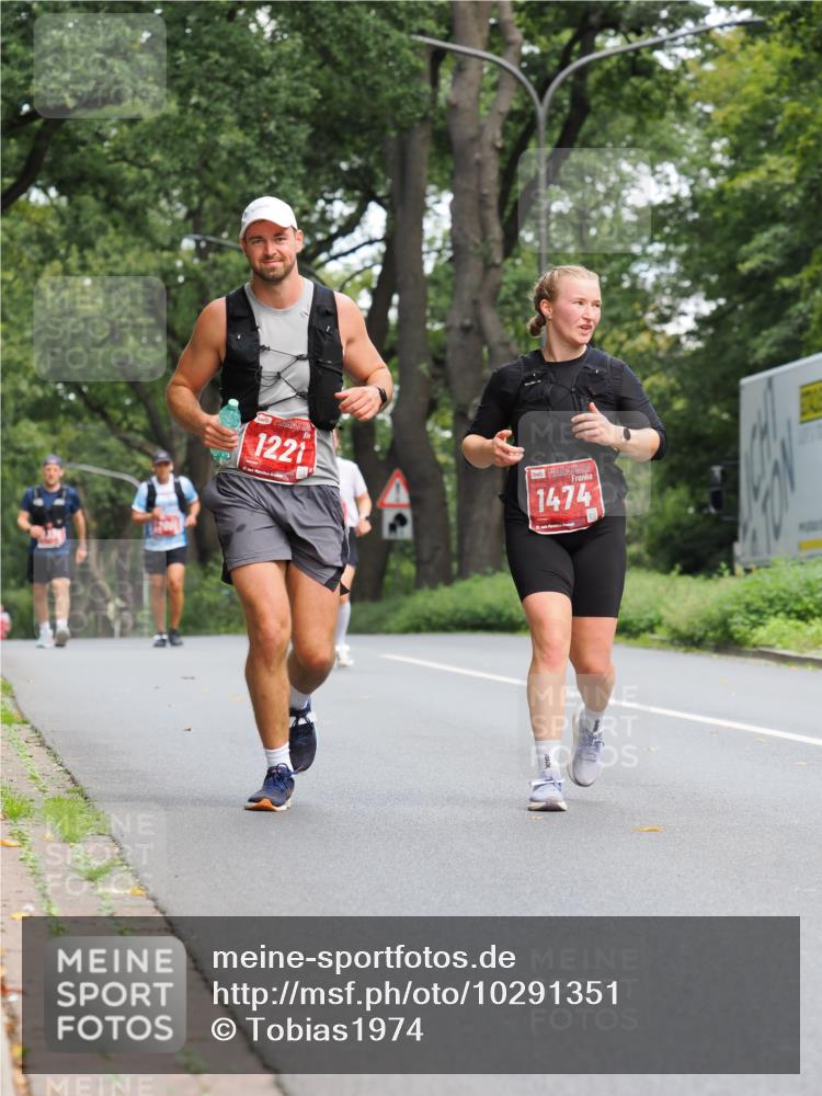 13.09.2026 - 21. swb-Marathon Bremen TobiasT http://msf.ph/oto/10291351 13.09.2026 12:34:37 Laufen 1221, 1474 meine-sportfotos.de