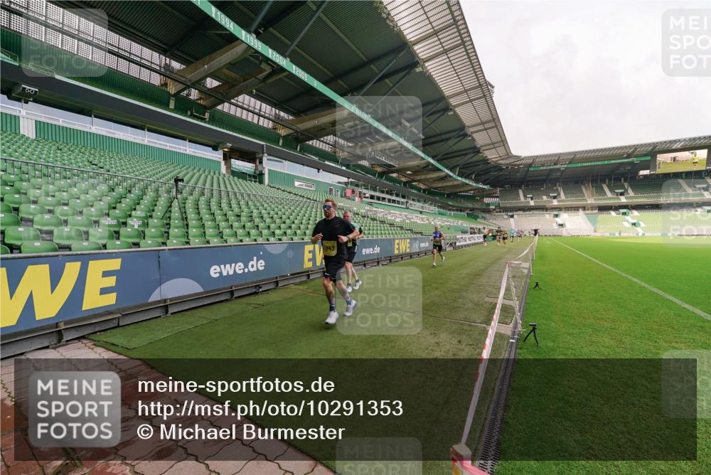 13.09.2026 - 21. swb-Marathon Bremen Michael Burmester http://msf.ph/oto/10291353 13.09.2026 10:24:42 Laufen im Stadion 10143, 10235, 10312, 10328, 10336, 10337, 10341, 10358, 10456, 10520, 10592, 10593, 10618, 10632, 10775, 10782, 10816, 10861, 10972, 10988, 11042, 11108, 11143, 11201, 11265, 11373, 11375, 11426, 11442, 11468, 11527, 11607, 11615, 11628, 11630, 11632, 11704, 11713, 11758, 11779, 11826, 11895, 11903, 11948, 12144, 12246, 12281, 12404, 12406, 12442, 12468, 12469, 12477, 12525, 13520, 13563, 13566, 13580, 13585, 13586, 10261 meine-sportfotos.de