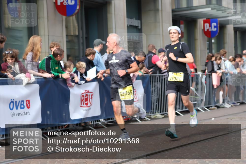 13.09.2026 - 21. swb-Marathon Bremen Strokosch-Dieckow http://msf.ph/oto/10291368 13.09.2026 10:45:28 Ziel 10436, 10464, 10541, 10583, 10987, 11015, 11063, 11279, 11559, 11762, 11845, 12033, 12069, 12087, 12290, 12355, 12556, 12557, 13532, 13595, 13628, 10143, 10318, 10352, 10398, 10536, 10866, 11020, 11088, 11209, 11232, 11396, 11478, 11695, 11749, 11835, 12054, 12355, 12475, 12534 meine-sportfotos.de