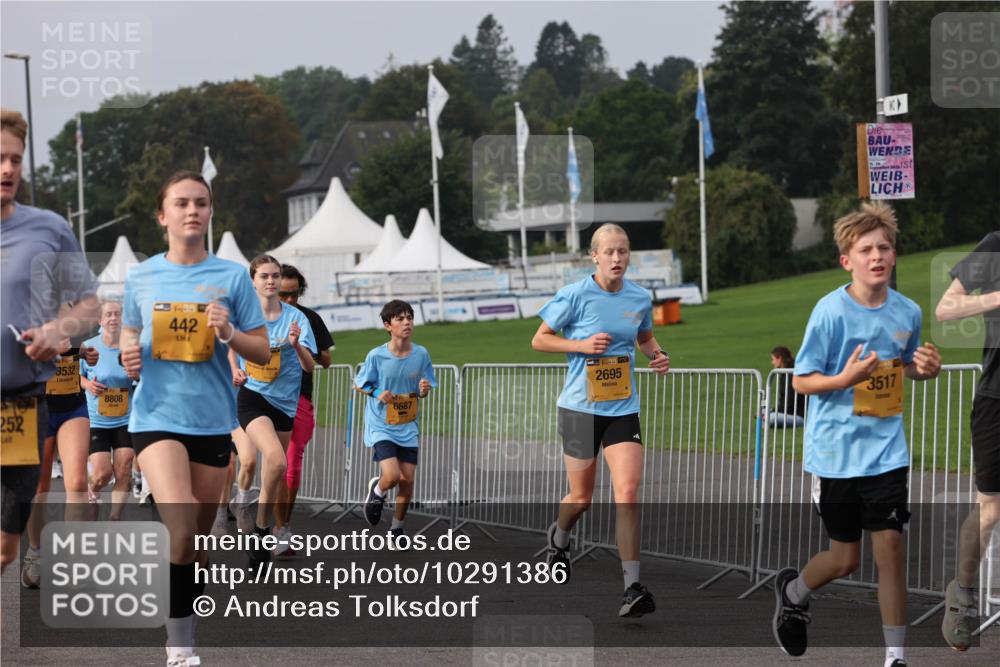 13.09.2026 - Kiel Lauf Andreas Tolksdorf http://msf.ph/oto/10291386 13.09.2026 09:25:10 Kiellinie 252, 8532, 8808, 1, 39, 442, 6687, 39, 2695, 3517 meine-sportfotos.de