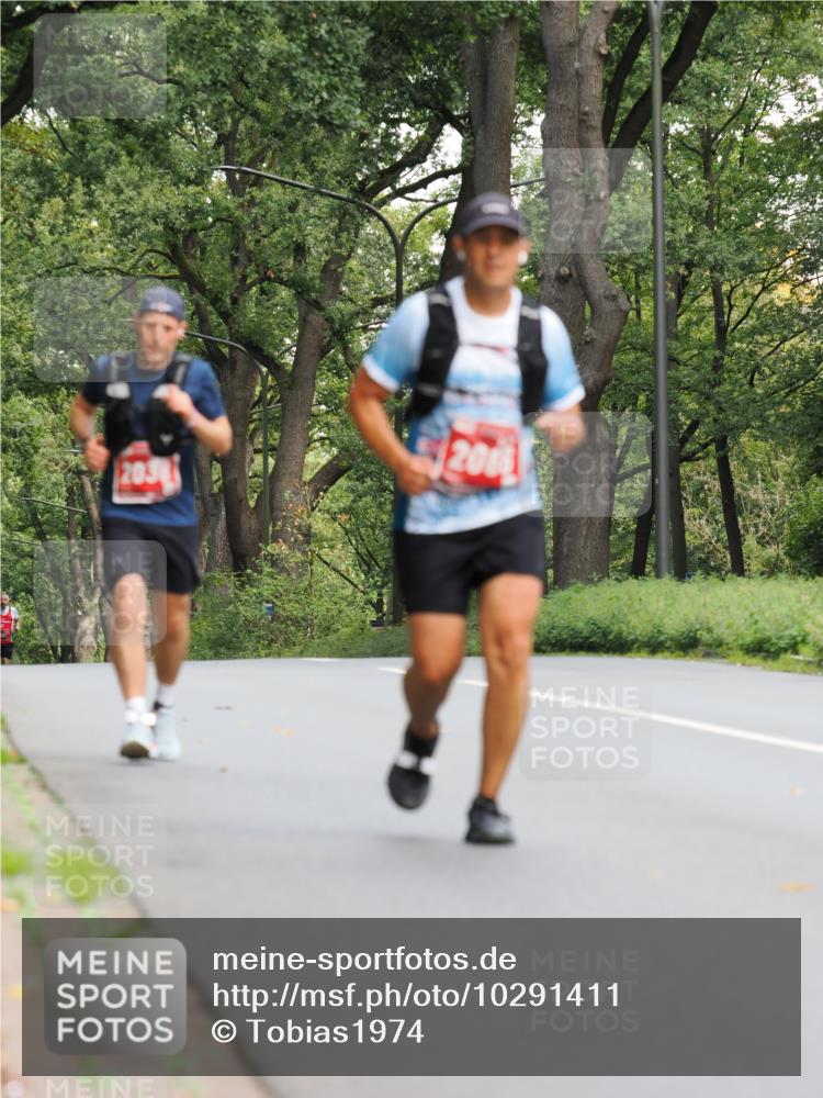 13.09.2026 - 21. swb-Marathon Bremen TobiasT http://msf.ph/oto/10291411 13.09.2026 12:34:49 Laufen 2030, 200 meine-sportfotos.de
