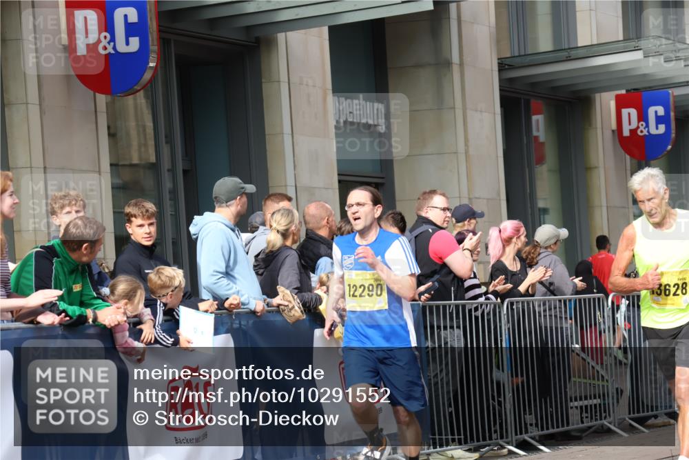 13.09.2026 - 21. swb-Marathon Bremen Strokosch-Dieckow http://msf.ph/oto/10291552 13.09.2026 10:45:30 Ziel 10436, 10464, 10541, 10583, 10987, 11015, 11063, 11279, 11559, 11762, 11845, 12033, 12069, 12087, 12556, 12557, 13532, 13595, 13628, 10143, 10318, 10352, 10398, 10536, 10866, 11020, 11088, 11209, 11232, 11396, 11478, 11695, 11749, 11835, 12054, 12290, 12355, 12475, 12534 meine-sportfotos.de