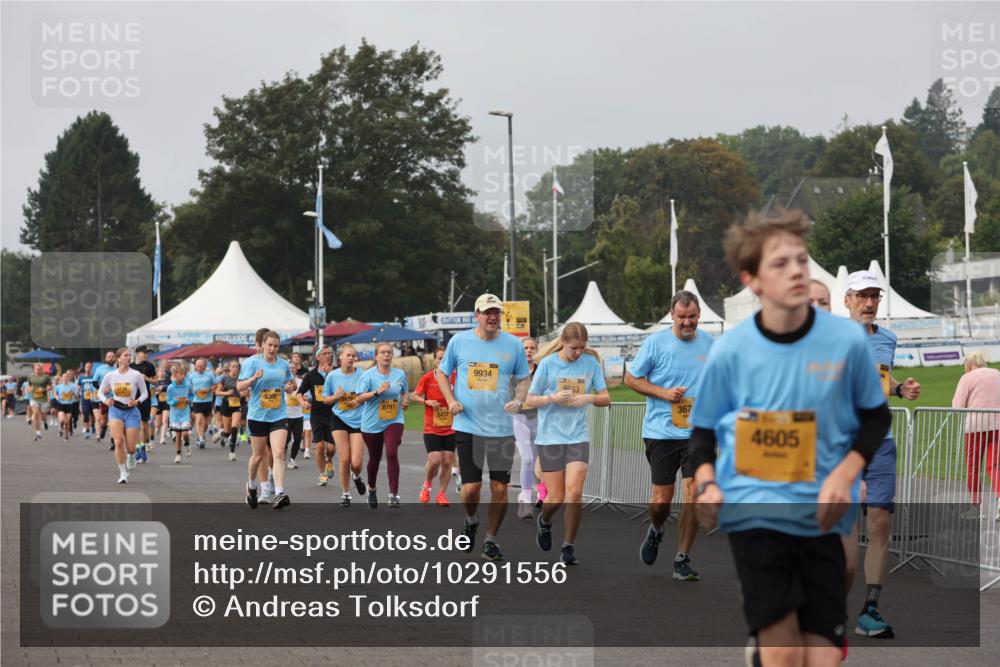13.09.2026 - Kiel Lauf Andreas Tolksdorf http://msf.ph/oto/10291556 13.09.2026 09:25:21 Kiellinie 6797, 2437, 9934, 0033, 367, 4605 meine-sportfotos.de