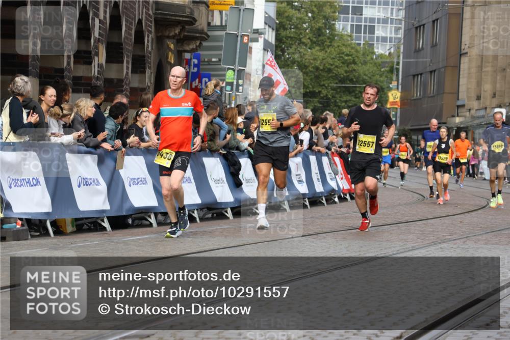 13.09.2026 - 21. swb-Marathon Bremen Strokosch-Dieckow http://msf.ph/oto/10291557 13.09.2026 10:46:02 Ziel 10464, 10541, 10583, 10987, 11015, 11063, 11279, 11559, 11762, 11845, 12033, 12069, 12087, 12290, 12355, 13532, 13595, 13628, 10447, 10992, 11706, 11925, 11926, 13529, 13609, 13640 meine-sportfotos.de