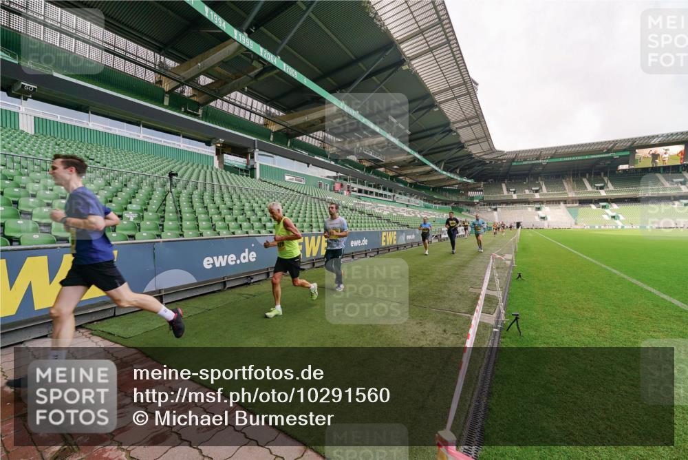 13.09.2026 - 21. swb-Marathon Bremen Michael Burmester http://msf.ph/oto/10291560 13.09.2026 10:25:53 Laufen im Stadion 10143, 10210, 10214, 10228, 10312, 10318, 10328, 10336, 10337, 10342, 10346, 10352, 10358, 10398, 10436, 10445, 10447, 10454, 10456, 10536, 10593, 10632, 10735, 10742, 10775, 10806, 10807, 10816, 10861, 10866, 10987, 10988, 11015, 11019, 11020, 11088, 11108, 11130, 11135, 11155, 11187, 11199, 11209, 11232, 11265, 11279, 11312, 11375, 11442, 11447, 11468, 11527, 11607, 11614, 11615, 11630, 11632, 11704, 11758, 11826, 11948, 12281, 12406, 12525, 13585 meine-sportfotos.de