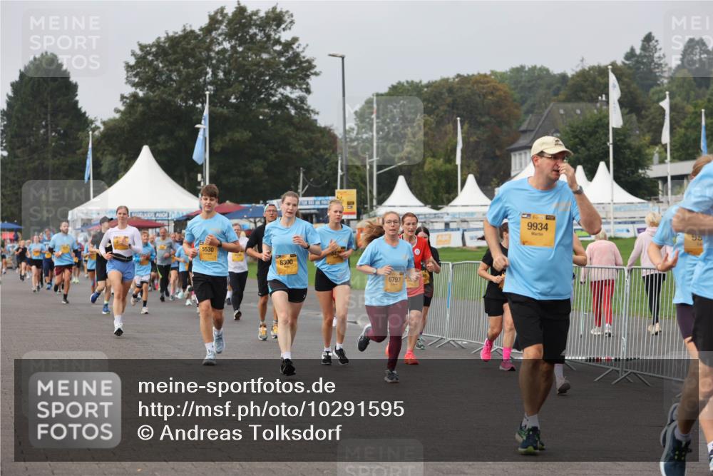 13.09.2026 - Kiel Lauf Andreas Tolksdorf http://msf.ph/oto/10291595 13.09.2026 09:25:24 Kiellinie 5530, 8300, 6797, 9934, 99 meine-sportfotos.de