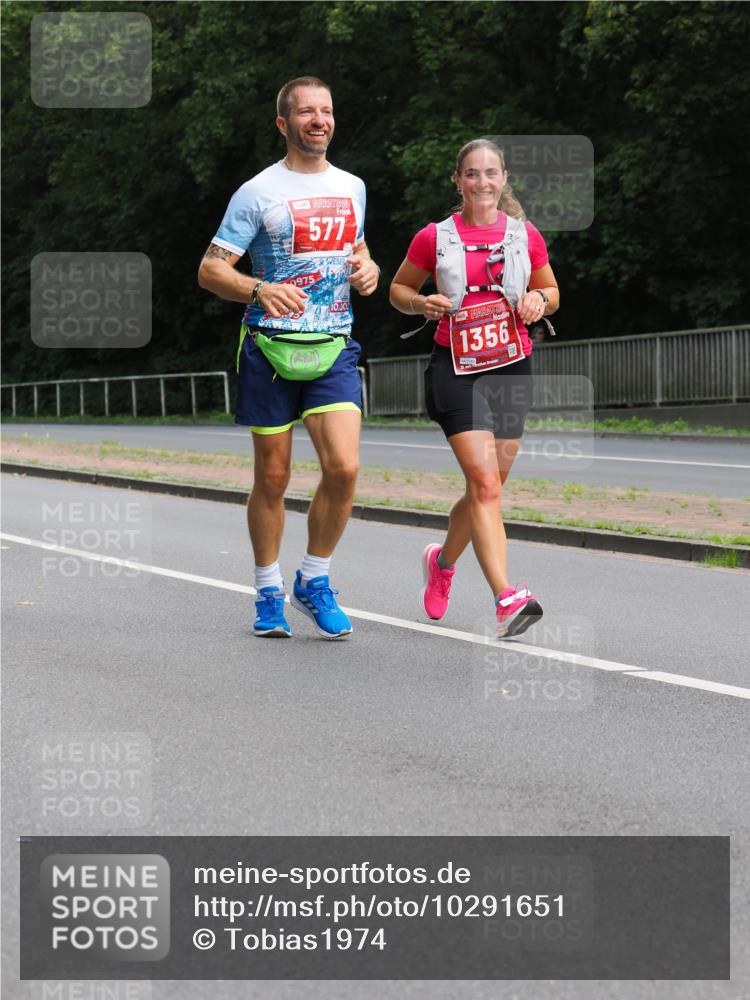 13.09.2026 - 21. swb-Marathon Bremen TobiasT http://msf.ph/oto/10291651 13.09.2026 12:36:39 Laufen 577, 1000, 1356 meine-sportfotos.de