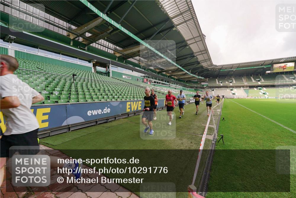 13.09.2026 - 21. swb-Marathon Bremen Michael Burmester http://msf.ph/oto/10291776 13.09.2026 10:26:42 Laufen im Stadion 10096, 10142, 10143, 10172, 10210, 10214, 10228, 10231, 10269, 10289, 10310, 10312, 10318, 10319, 10342, 10346, 10352, 10398, 10436, 10445, 10447, 10454, 10464, 10489, 10504, 10514, 10536, 10541, 10566, 10583, 10628, 10638, 10735, 10742, 10744, 10806, 10807, 10866, 10873, 10897, 10898, 10956, 10987, 10988, 10992, 11015, 11019, 11020, 11060, 11063, 11088, 11108, 11110, 11130, 11135, 11148, 11155, 11187, 11193, 11199, 11209, 11232, 11279, 11312, 11447, 11614 meine-sportfotos.de