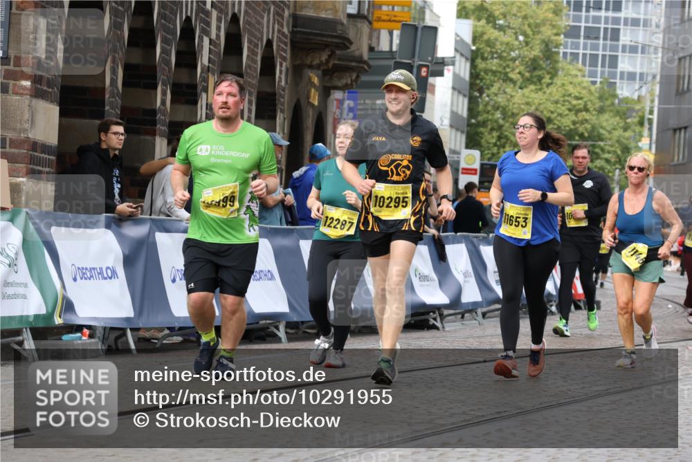 13.09.2026 - 21. swb-Marathon Bremen Strokosch-Dieckow http://msf.ph/oto/10291955 13.09.2026 11:17:05 Ziel 10679, 11456, 11867, 12089, 12158, 10335, 10773, 10779, 11355, 11495, 11672, 12101 meine-sportfotos.de