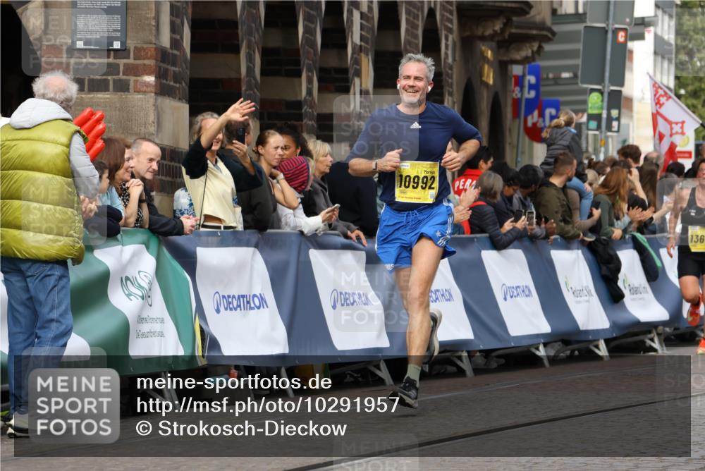 13.09.2026 - 21. swb-Marathon Bremen Strokosch-Dieckow http://msf.ph/oto/10291957 13.09.2026 10:46:15 Ziel 10436, 11015, 11279, 11762, 11956, 12033, 12069, 12556, 12557, 13529, 13595, 13612, 10228, 11110, 11287, 11356, 11926 meine-sportfotos.de