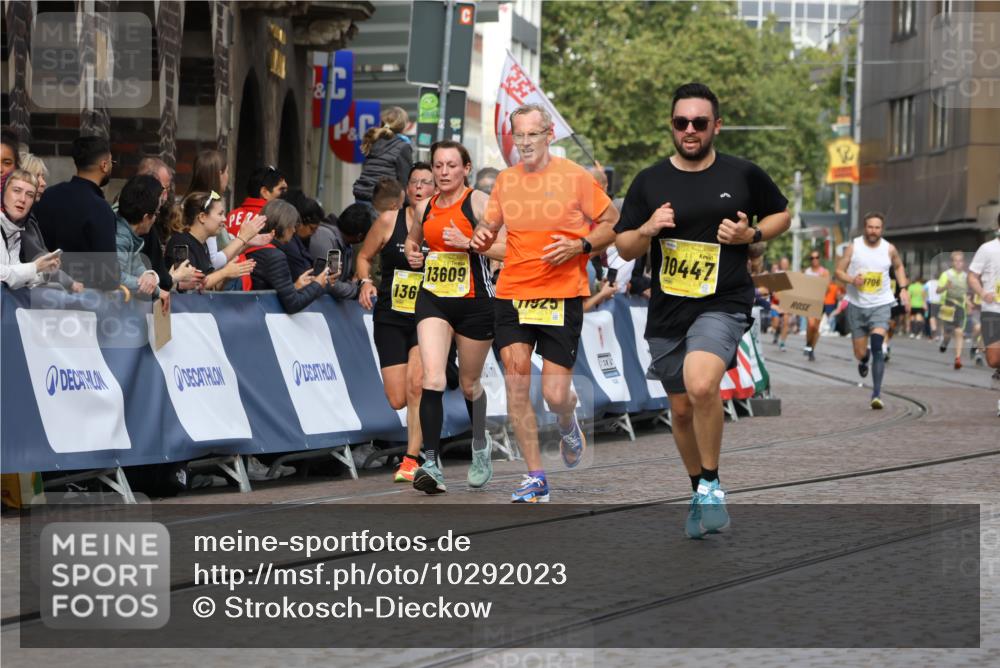 13.09.2026 - 21. swb-Marathon Bremen Strokosch-Dieckow http://msf.ph/oto/10292023 13.09.2026 10:46:17 Ziel 10436, 11015, 11762, 11956, 12033, 12069, 12556, 12557, 13529, 13612, 10228, 10897, 11110, 11287, 11356 meine-sportfotos.de
