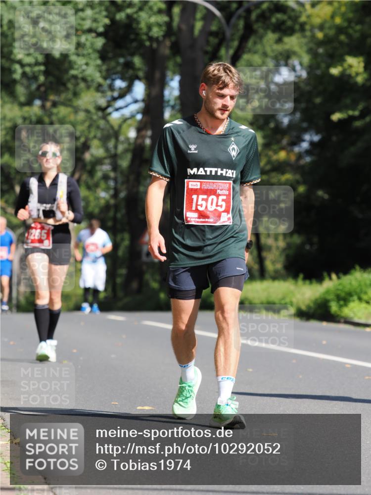 13.09.2026 - 21. swb-Marathon Bremen TobiasT http://msf.ph/oto/10292052 13.09.2026 12:44:30 Laufen 265, 1505, 21, 26 meine-sportfotos.de