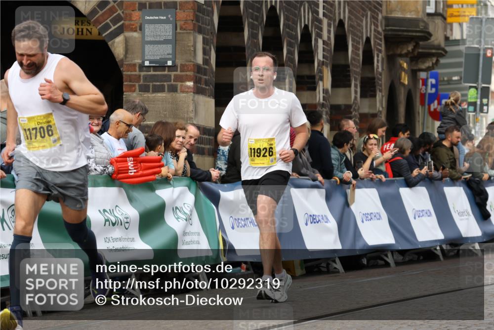 13.09.2026 - 21. swb-Marathon Bremen Strokosch-Dieckow http://msf.ph/oto/10292319 13.09.2026 10:46:26 Ziel 10447, 10992, 11706, 11925, 11956, 12556, 12557, 13529, 13609, 13612, 13640, 10590, 10897, 11110, 11155, 11356, 12035, 13511 meine-sportfotos.de