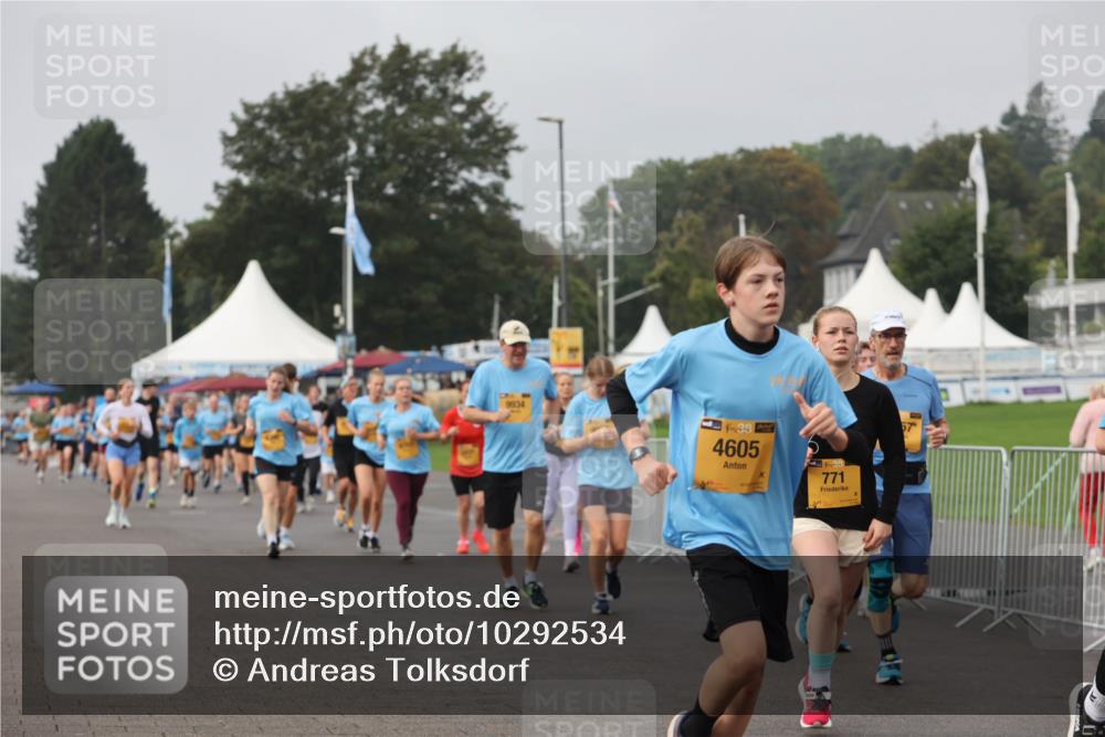 13.09.2026 - Kiel Lauf Andreas Tolksdorf http://msf.ph/oto/10292534 13.09.2026 09:25:21 Kiellinie 9934, 38, 4605, 38, 771, 57 meine-sportfotos.de