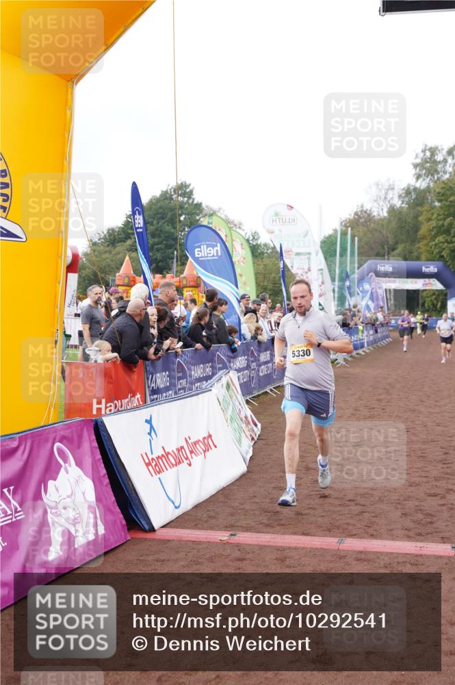 13.09.2026 - Airport Race Dennis Weichert http://msf.ph/oto/10292541 13.09.2026 10:32:21 Ziel 4053, 5072, 5330, 5394, 5395 meine-sportfotos.de