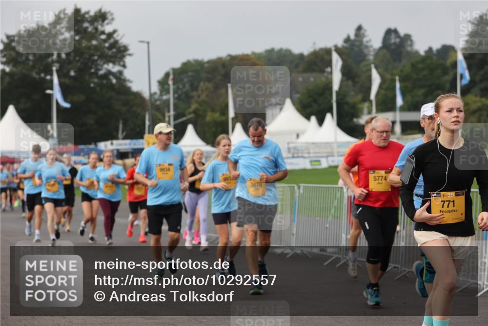 13.09.2026 - Kiel Lauf Andreas Tolksdorf http://msf.ph/oto/10292557 13.09.2026 09:25:22 Kiellinie 9934, 3676, 5774, 38, 771 meine-sportfotos.de