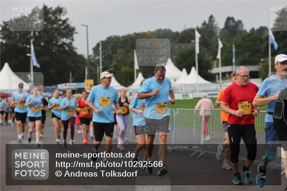 13.09.2026 - Kiel Lauf Andreas Tolksdorf http://msf.ph/oto/10292566 13.09.2026 09:25:23 Kiellinie 3676, 5774 meine-sportfotos.de