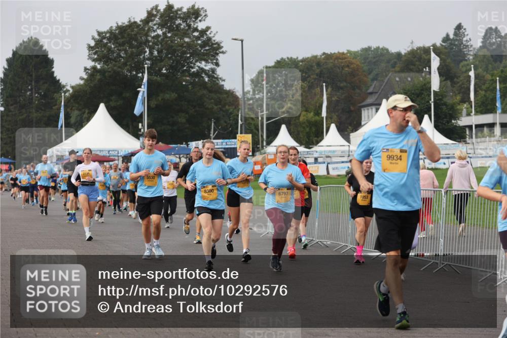 13.09.2026 - Kiel Lauf Andreas Tolksdorf http://msf.ph/oto/10292576 13.09.2026 09:25:24 Kiellinie 3138, 5530, 8300, 6797, 9934, 1053 meine-sportfotos.de
