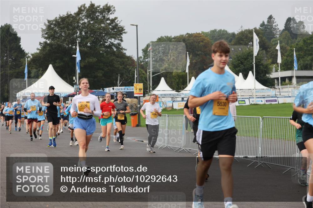 13.09.2026 - Kiel Lauf Andreas Tolksdorf http://msf.ph/oto/10292643 13.09.2026 09:25:28 Kiellinie 3138, 10353, 5530 meine-sportfotos.de