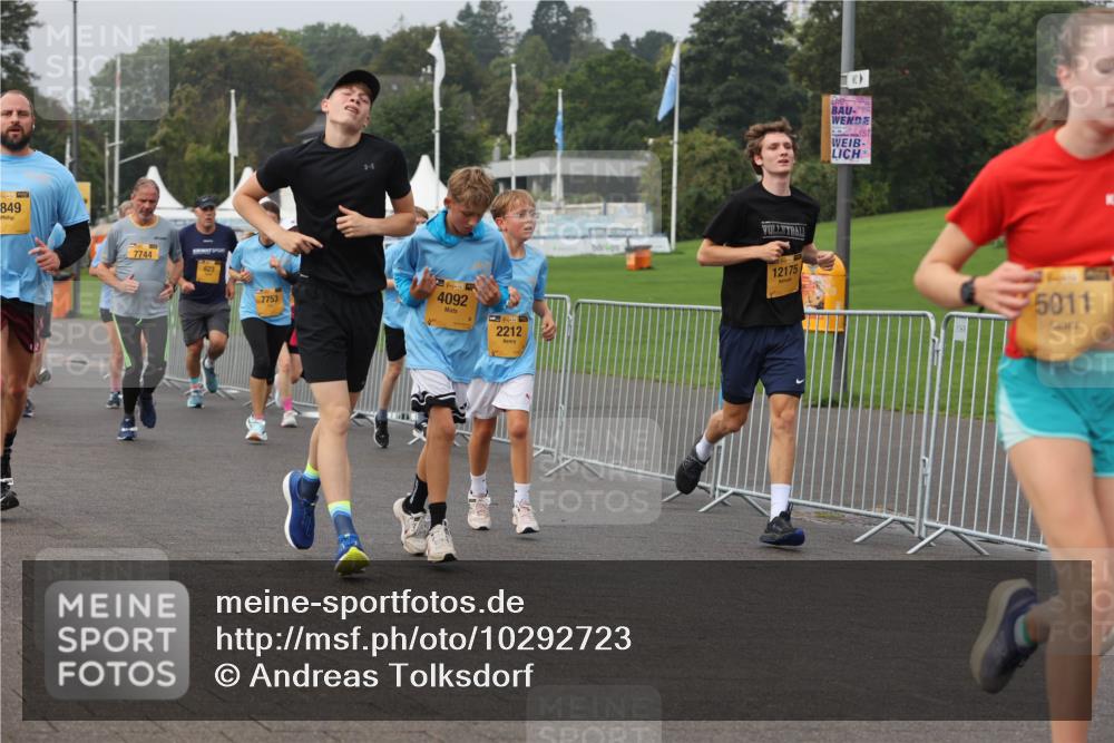 13.09.2026 - Kiel Lauf Andreas Tolksdorf http://msf.ph/oto/10292723 13.09.2026 09:25:35 Kiellinie 849, 7744, 7753, 39, 4092, 38, 2212, 12175, 5011 meine-sportfotos.de