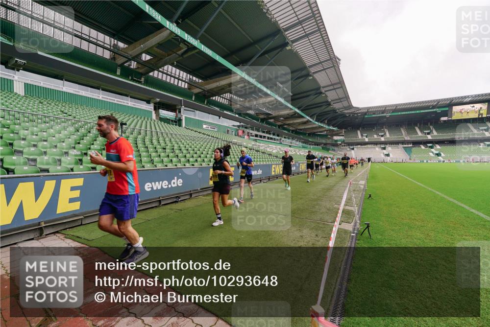 13.09.2026 - 21. swb-Marathon Bremen Michael Burmester http://msf.ph/oto/10293648 13.09.2026 10:32:49 Laufen im Stadion 10067, 10078, 10146, 10166, 10184, 10203, 10211, 10222, 10226, 10236, 10243, 10246, 10249, 10255, 10256, 10300, 10322, 10365, 10372, 10374, 10379, 10383, 10394, 10408, 10410, 10423, 10443, 10486, 10494, 10503, 10517, 10518, 10529, 10530, 10540, 10543, 10550, 10555, 10565, 10589, 10608, 10610, 10626, 10631, 10646, 10670, 10673, 10675, 10687, 10690, 10703, 10704, 10707, 10708, 10721, 10725, 10728, 10745, 10749, 10750, 10771, 10788, 10794, 10798 meine-sportfotos.de